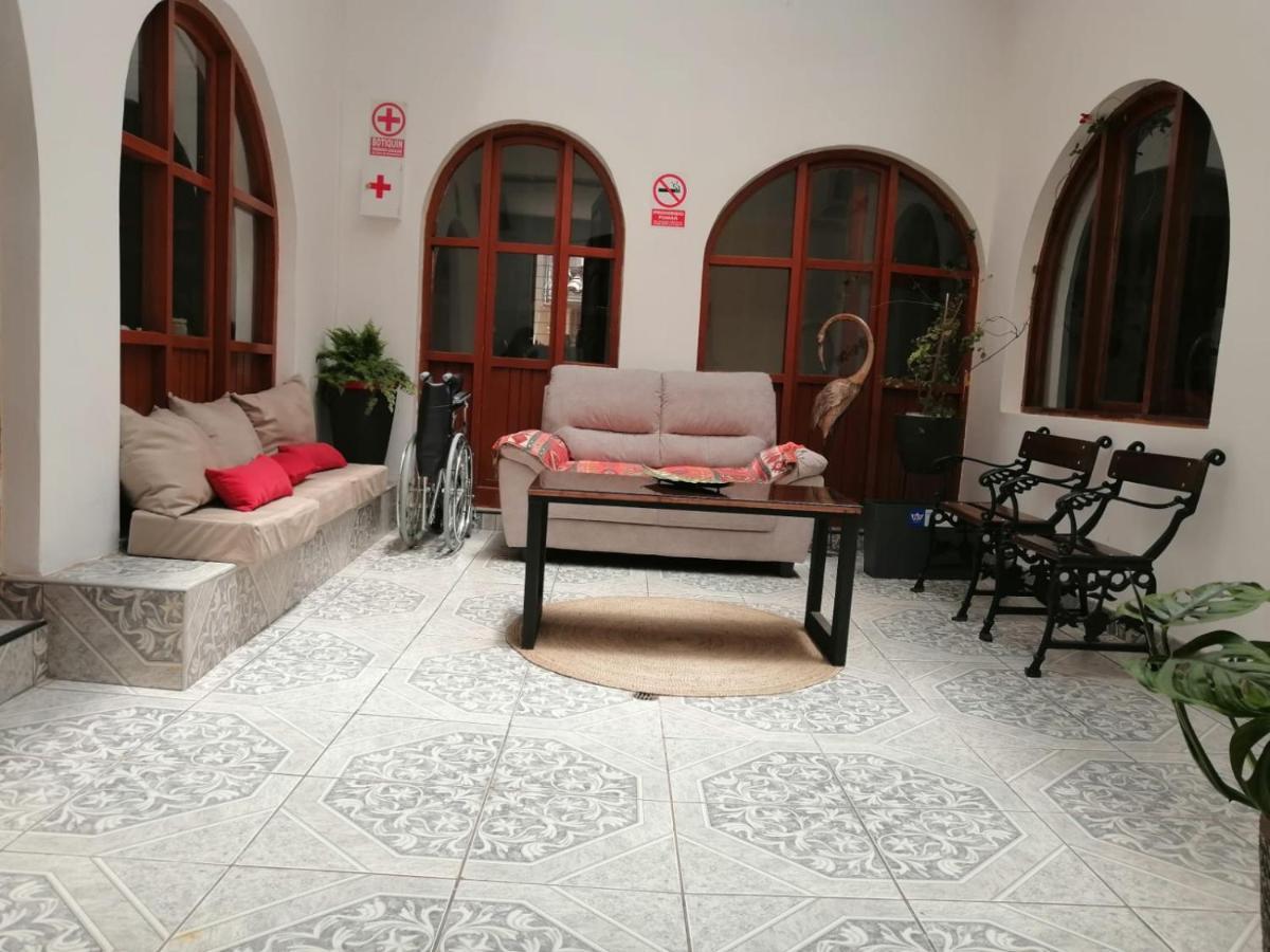 Imperial Hostel *
