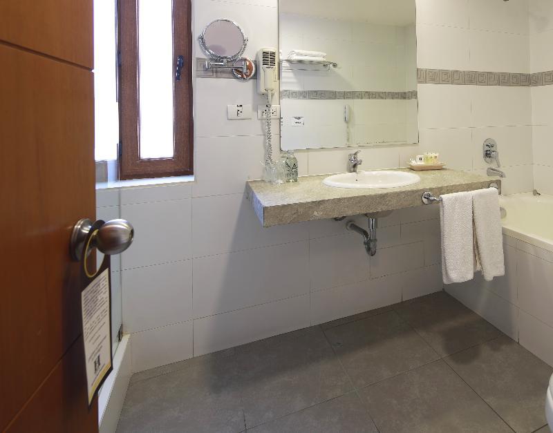 Hotel San Agustin Plaza 4*