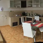 Panoramic Independent Apartment-Regen Wasi
