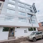 Qoripunku Villa Militar