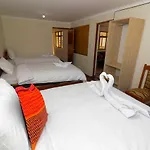 Cusco Maqtas Hostal