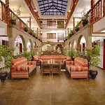 Munay Wasi Inn