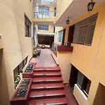 Hostal Huayna