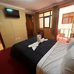 Hostal Huayna