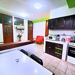 Qosqo Plaza Retreat San Blas 1