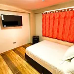 El Picaflor Apart Hotel