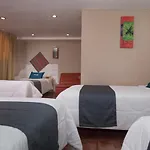 Hotel Guest House Wayra