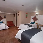 Hotel Guest House Wayra