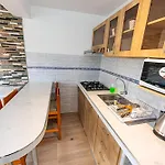 Inyawasi Apartment