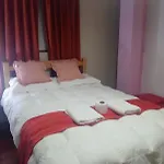 Yllari\'S Inn