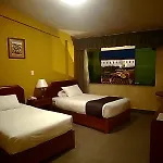 Qarmenqa Hotel