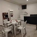 Mmarros Inn