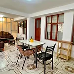 Munay Host & Memories Pampa De La Alianza