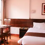 Illas Inn