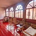 Vip House