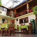Hostal Monarca