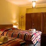Kukuli Lodge B&B
