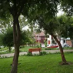 Bravo\'S House