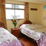 Hostal Alameda