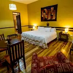 Yabar Plaza I Hotel