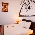 Yabar Plaza I Hotel