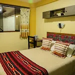 Hostal Dreams House