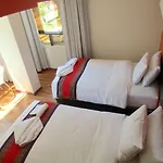 Capac Hotel II