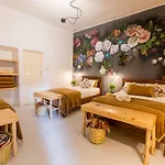 Niños Hotel Meloc