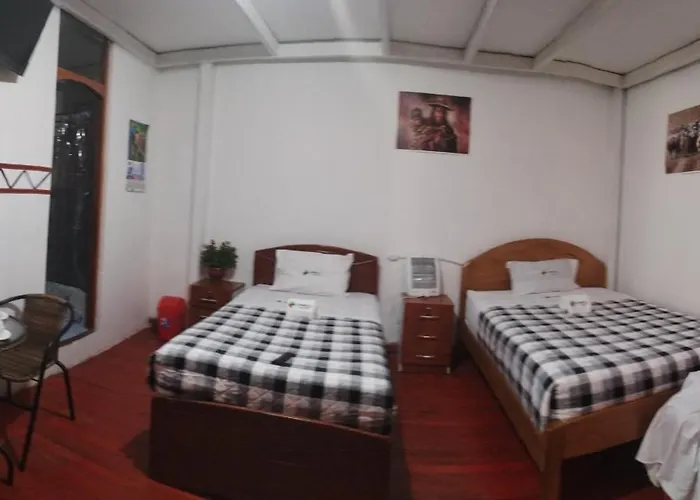 Zarate\'S Hostel