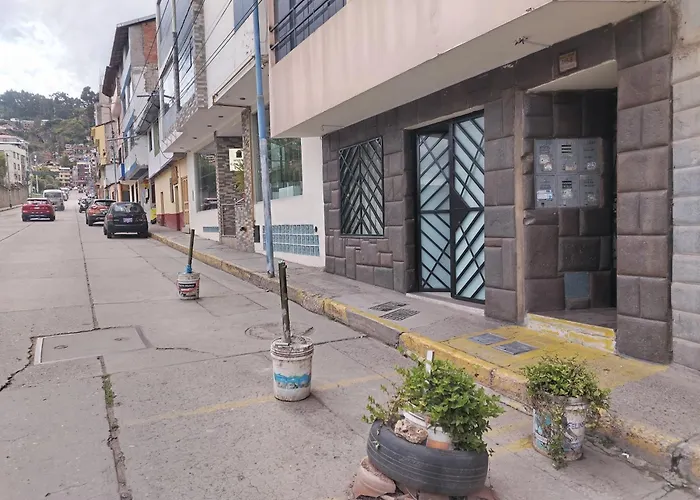 Apartments Tahuanwasi House Building Cusco
