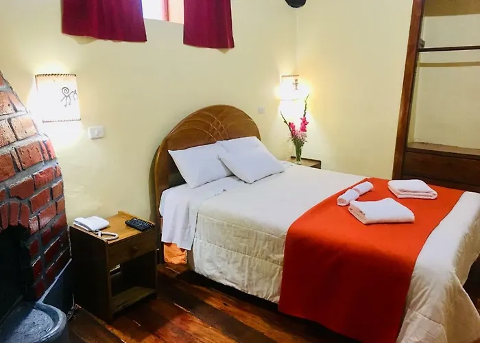 Hotel Alli\'S House