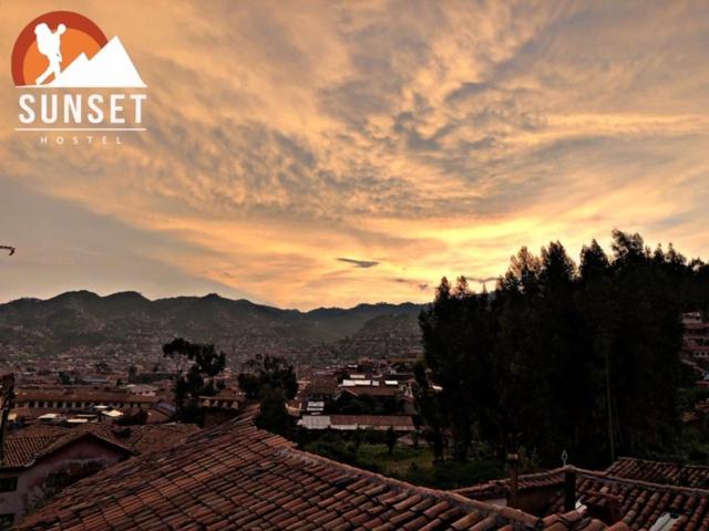 Sunset House Hostel