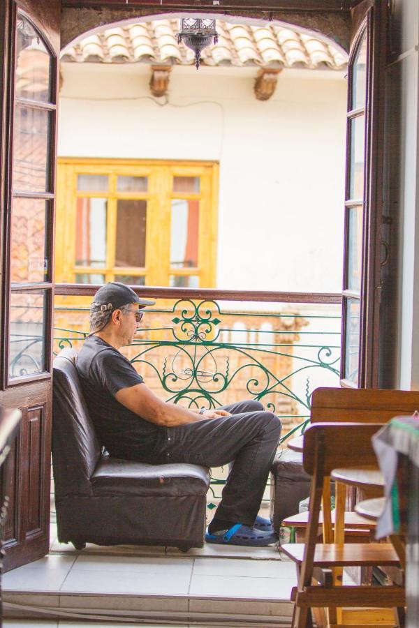 Hostel The Grassshopper Plaza De Armas *