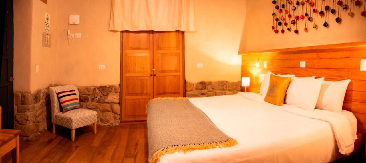 Nao Victoria Hotel 3*