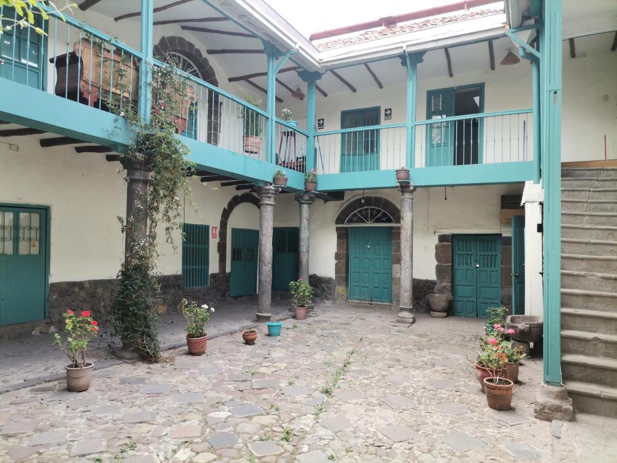 Hugos House Acomodação com café da manhã  *