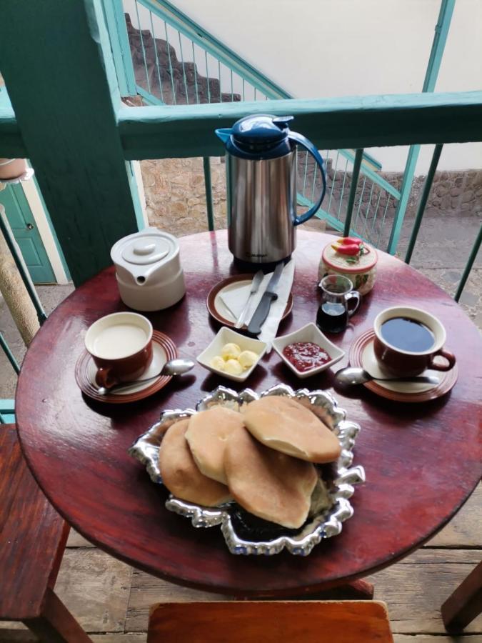 Acomodação com café da manhã  Hugos House