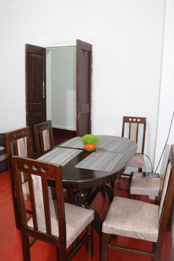 Privado En Centro Historico De *