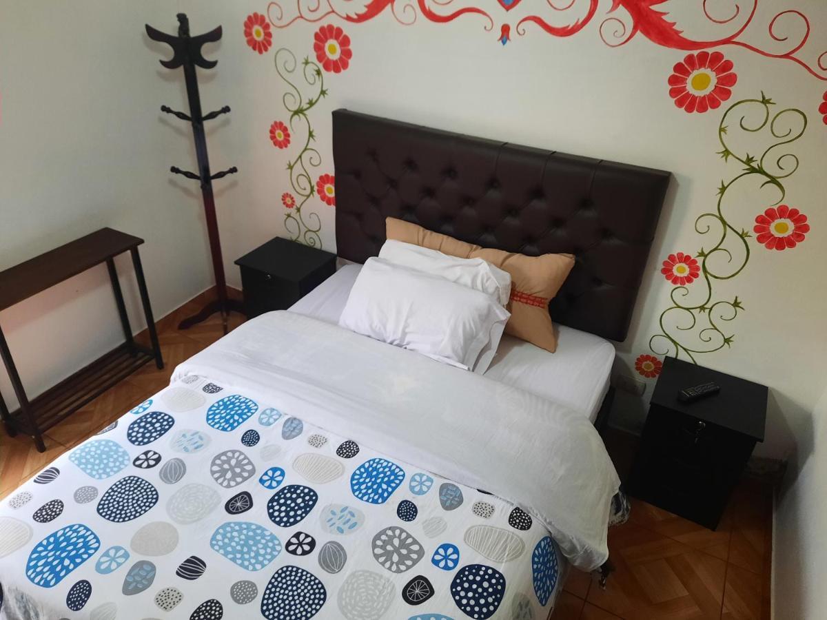 Hostel Redys House
