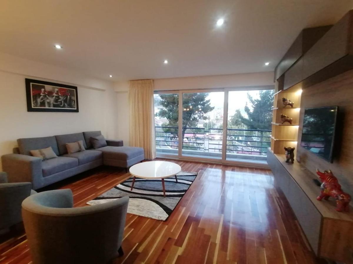 Qf Apartment