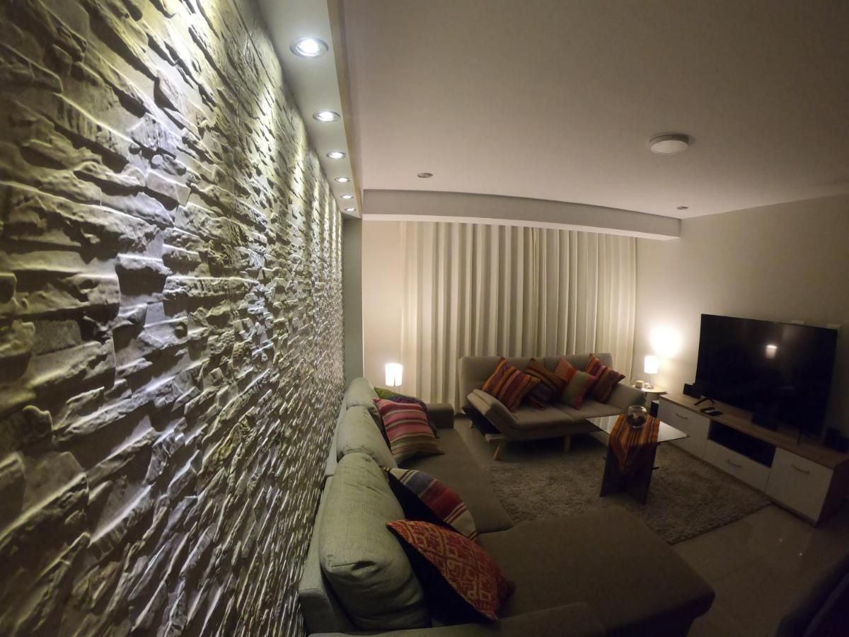 Residencial Chávez Concha / Apartamento *