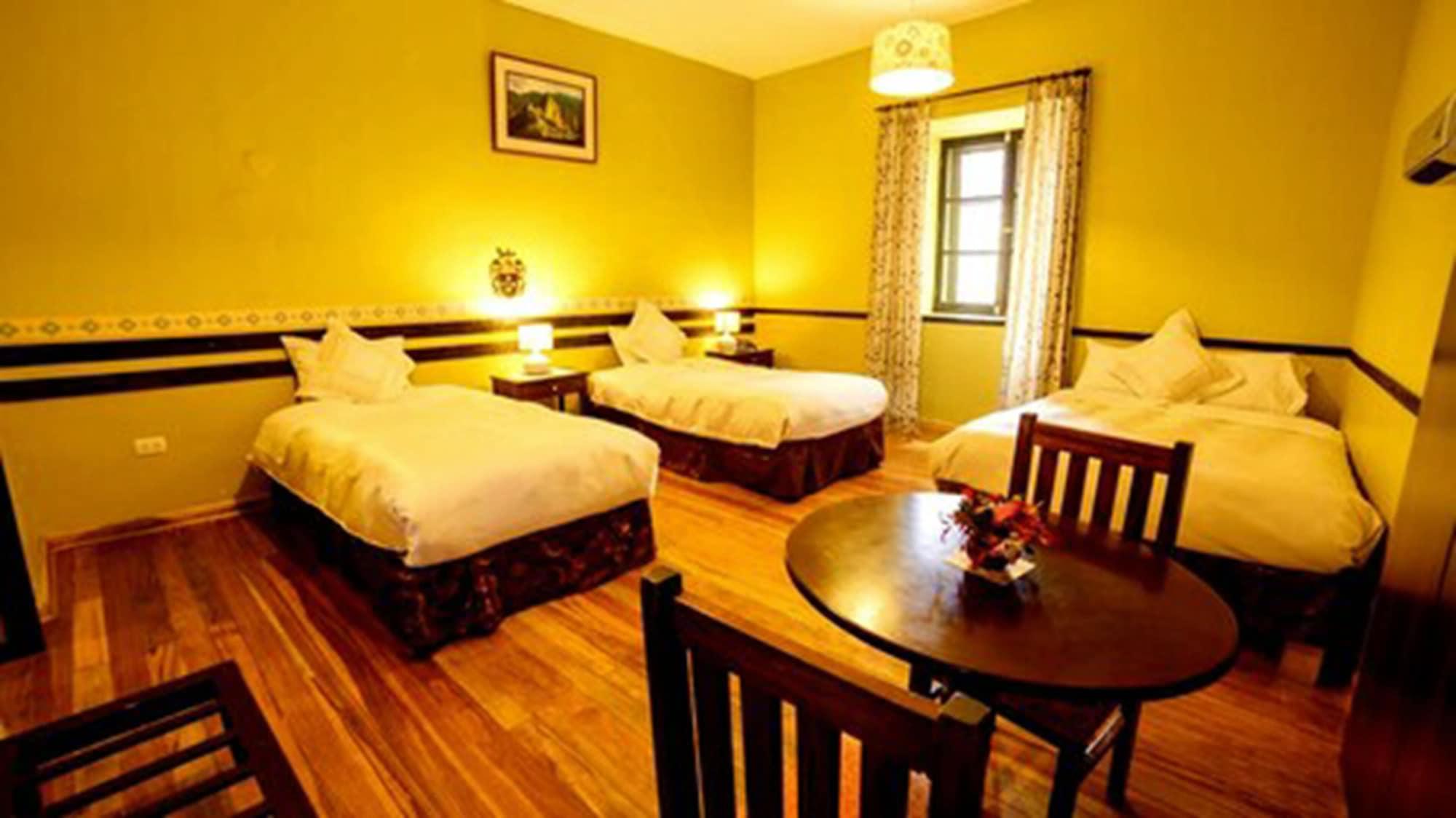 Hotel Yabar Plaza I