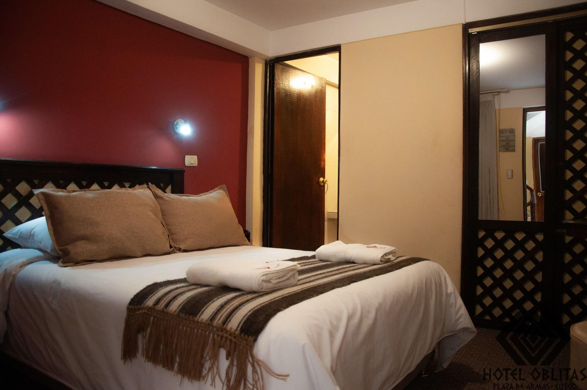 Oblitas Plaza De Armas 3*