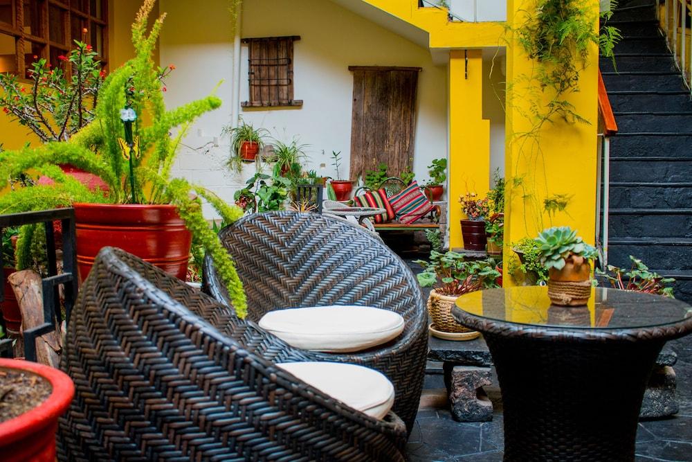 Intiwatana Boutique Hotel 2*