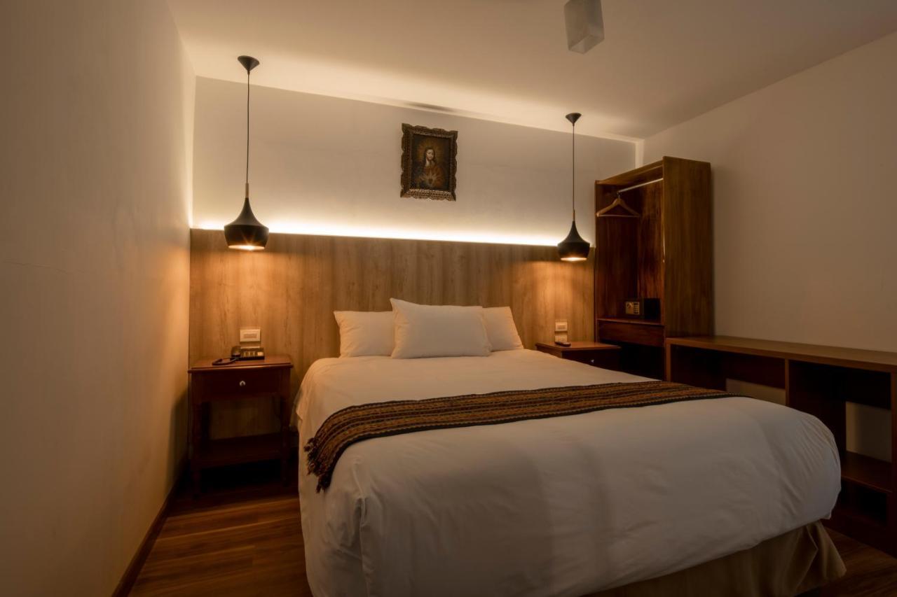 Hotel Rojas