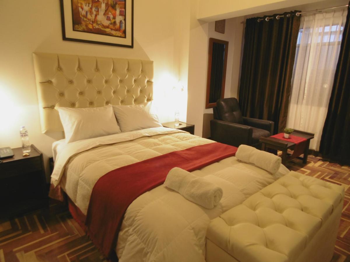 Hotel Montecristo Cusco Hotel 3*