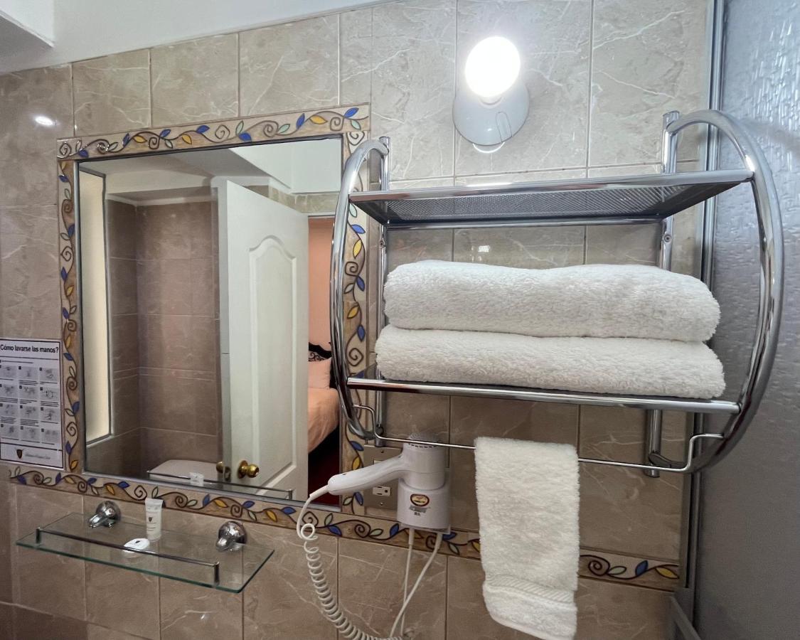 Hotel Rojas