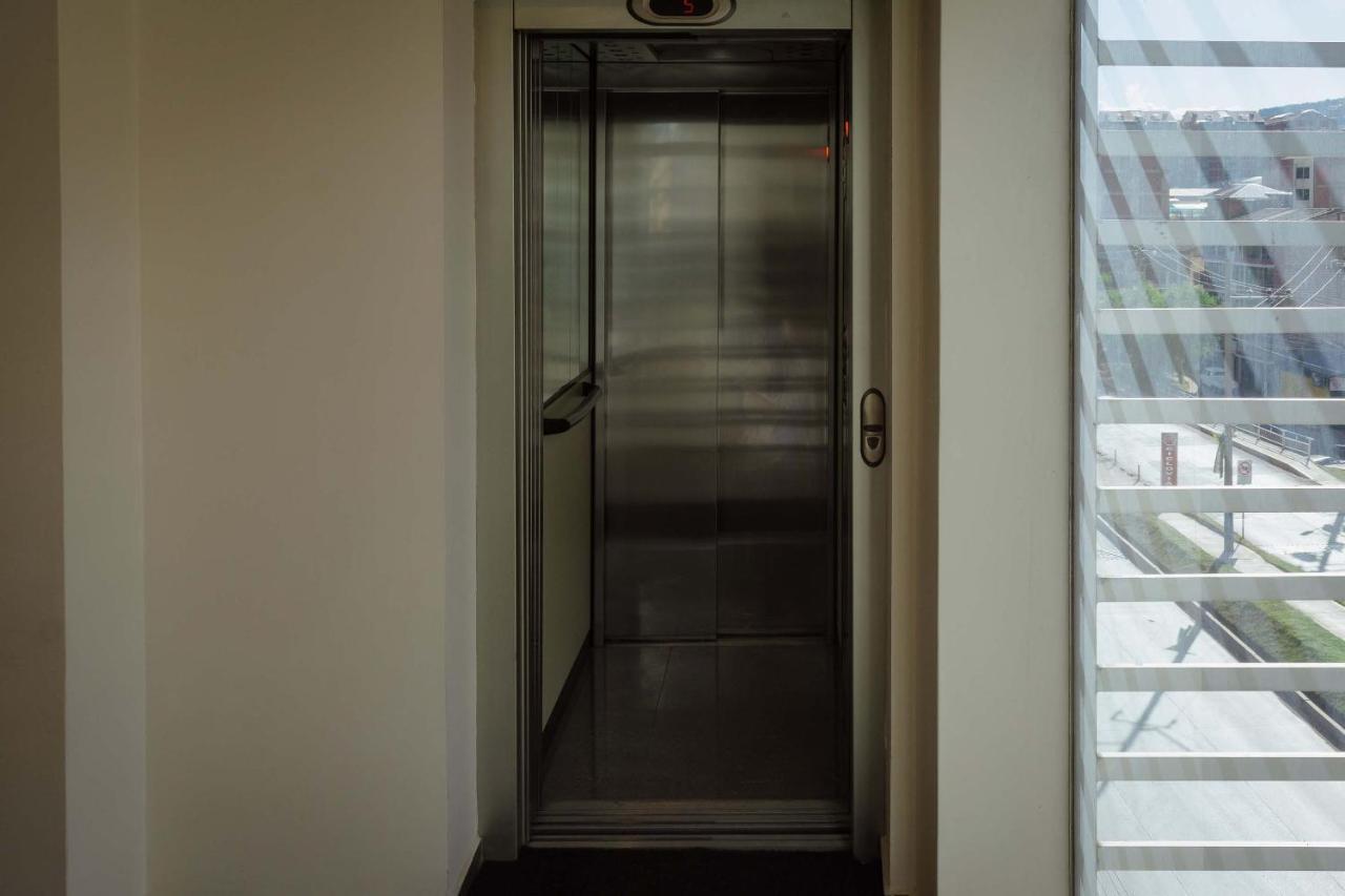 Group House Aparthotel
