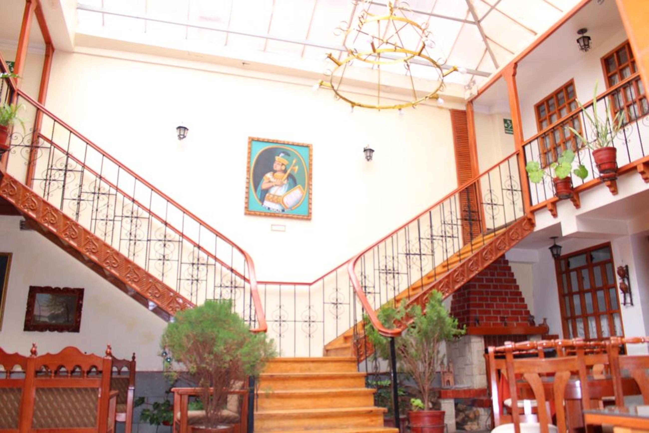 Hotel La De Atahualpa 3*