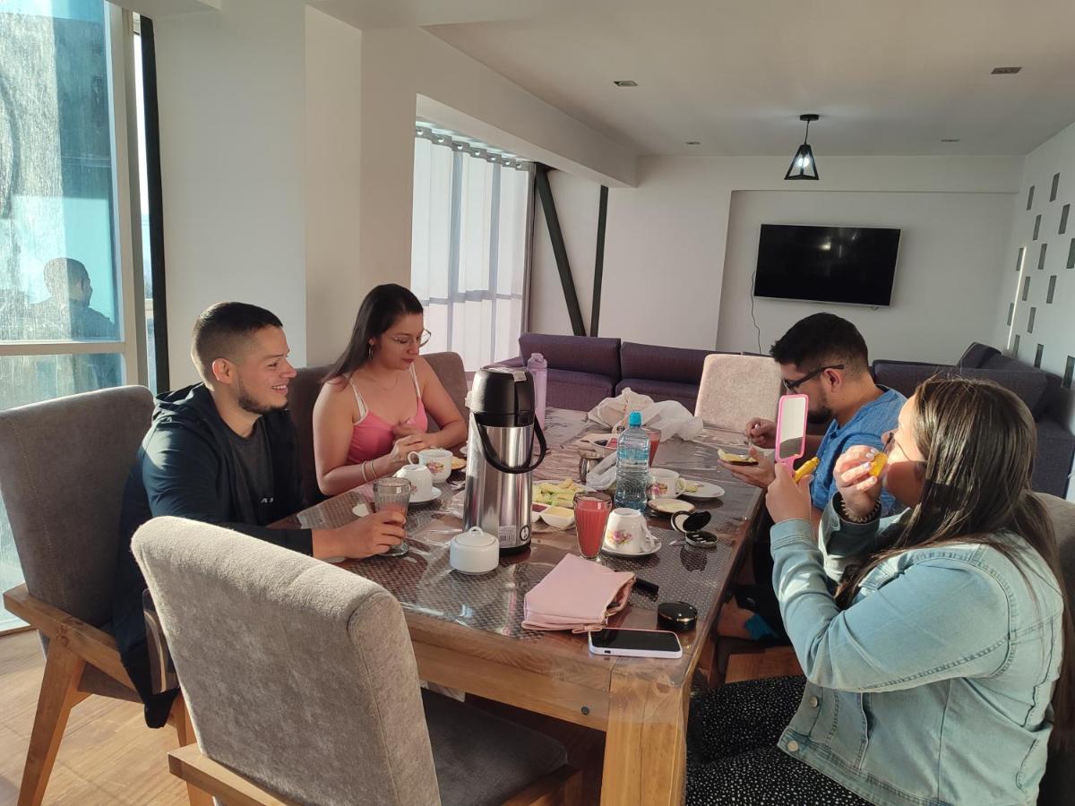 Acomodação com café da manhã  Linda House *