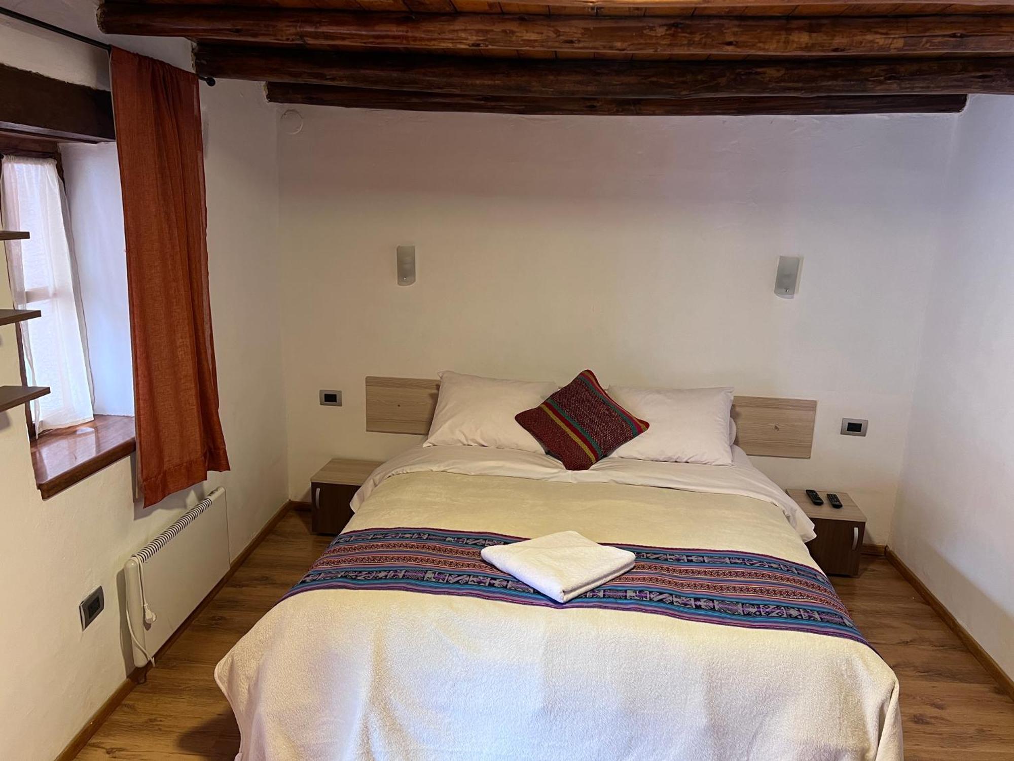 Casona Les Pleiades Bed & Breakfast 2*